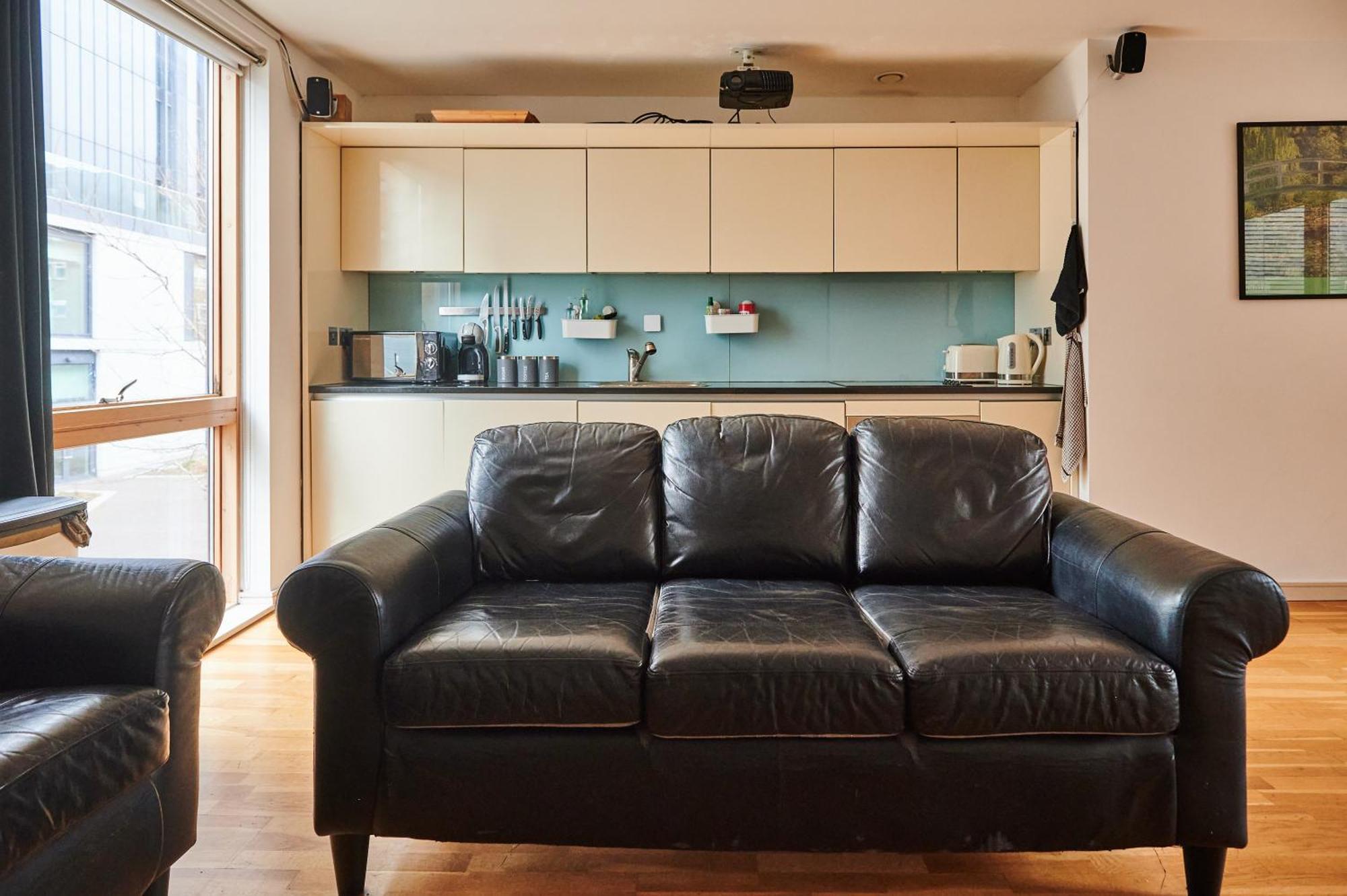 Bright 2 Bedroom Flat In Old Street With Balcony Londen Buitenkant foto