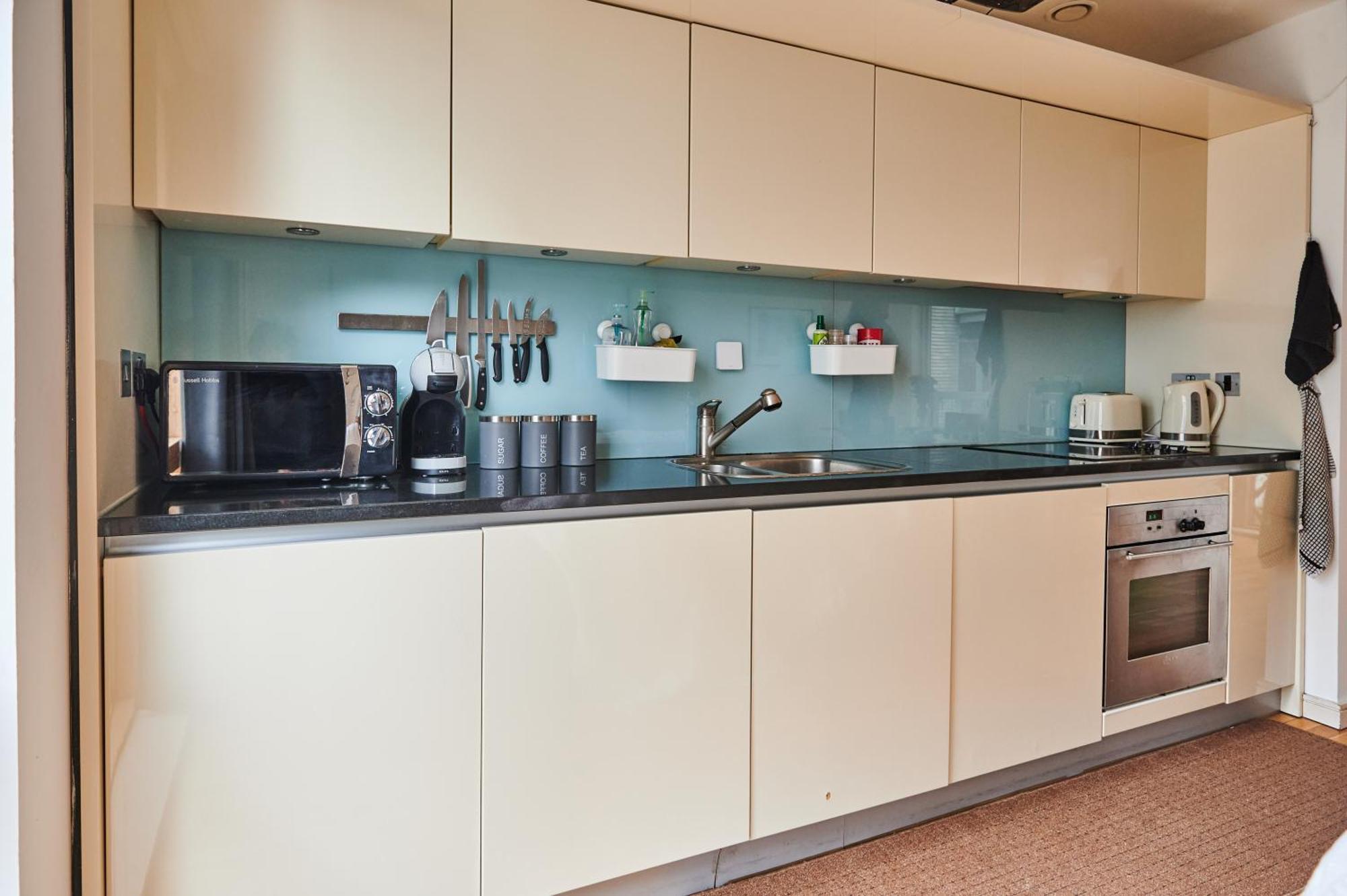 Bright 2 Bedroom Flat In Old Street With Balcony Londen Buitenkant foto